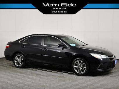 Used 2017 Toyota Camry SE w/ Moonroof Package