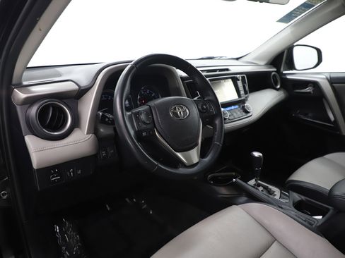 Used 2016 Toyota RAV4 Limited image 17