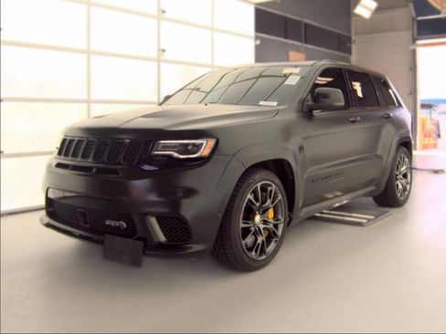 Used 2018 Jeep Grand Cherokee Trackhawk AWD/4WD image 1