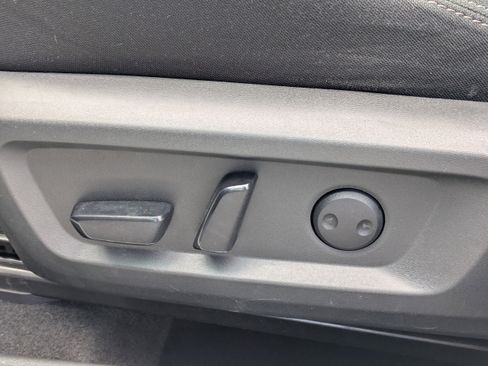Used 2021 Nissan Rogue SV FWD image 21