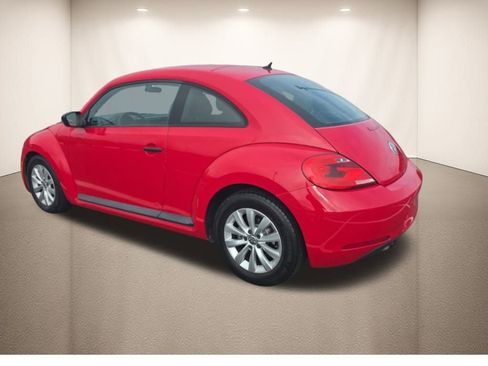 Used 2014 Volkswagen Beetle 1.8T image 11