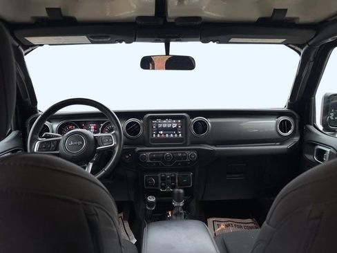 Used 2021 Jeep Wrangler Unlimited Sahara AWD/4WD image 24