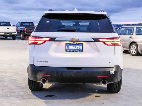 Used 2023 Chevrolet Traverse LT FWD image 5