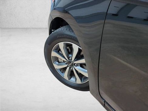 Used 2023 Kia Rio S w/ Technology Package FWD image 10