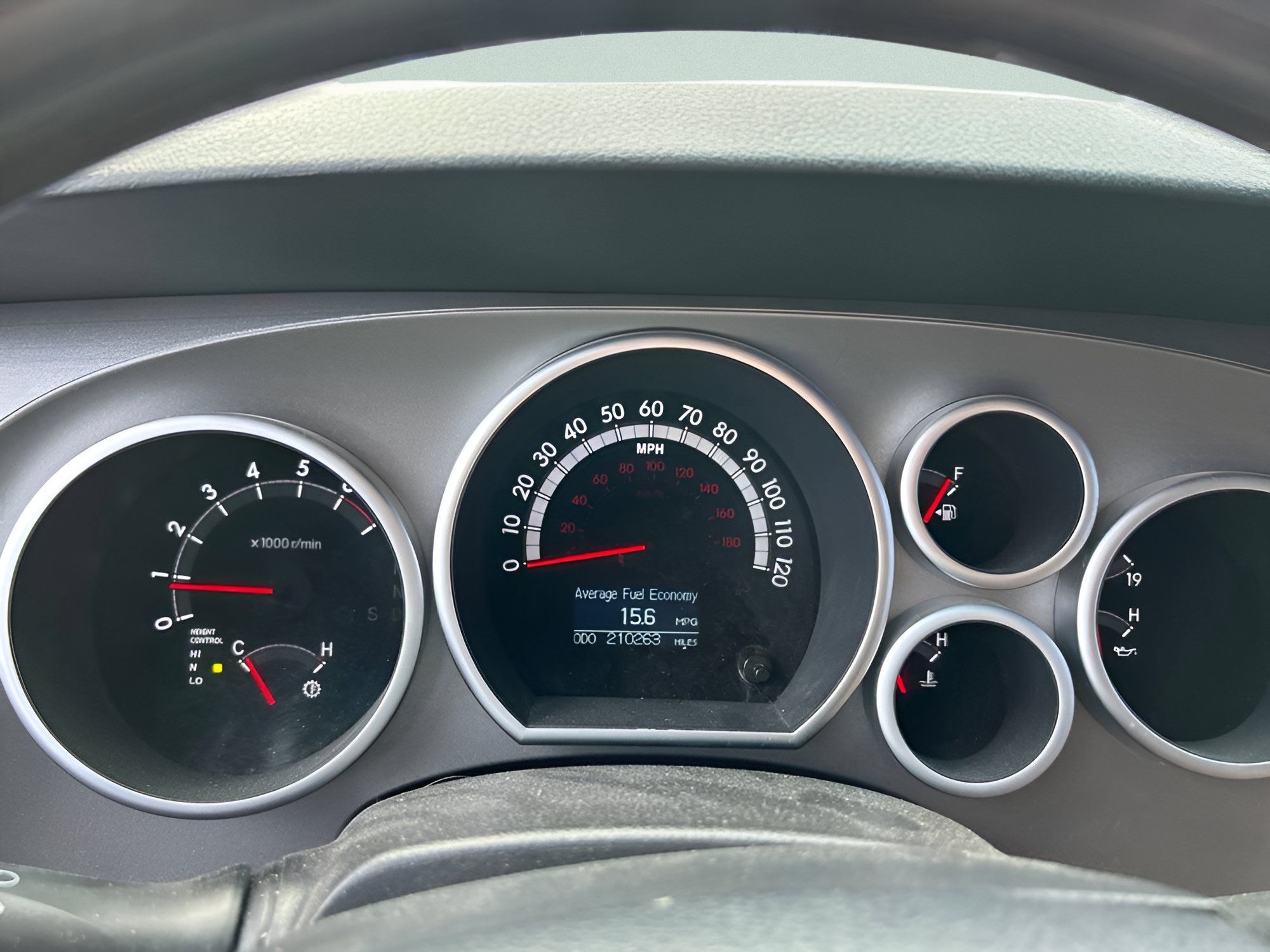 Used 2014 Toyota Sequoia Platinum AWD/4WD image 22