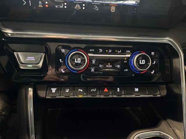 Used 2025 GMC Sierra 3500 Denali AWD/4WD image 28