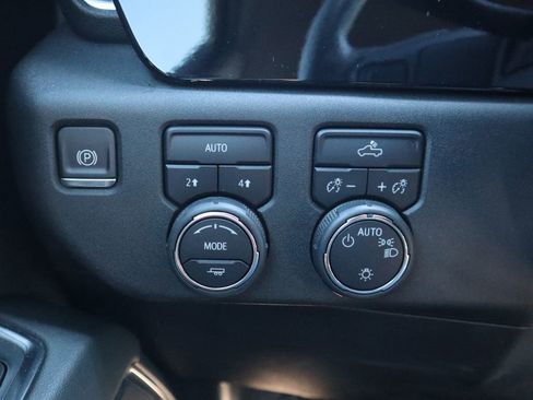 Used 2023 Chevrolet Silverado 1500 LT image 21