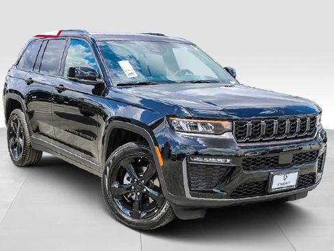 New 2026 Jeep Grand Cherokee Limited w/ Limited Altitude Package AWD/4WD image 2