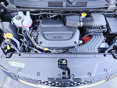 New 2026 Chrysler Pacifica Select FWD image 10