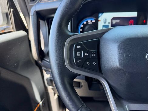 Certified 2024 Ford Bronco Badlands AWD/4WD image 23