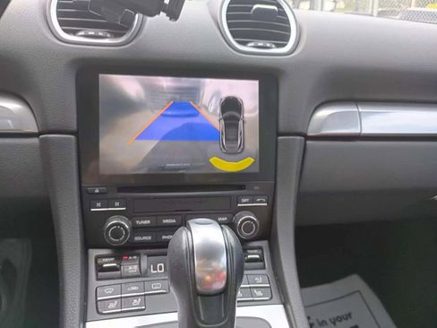 Used 2018 Porsche 718 Cayman image 15