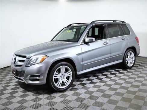 Used 2015 Mercedes-Benz GLK 350 4MATIC image 5