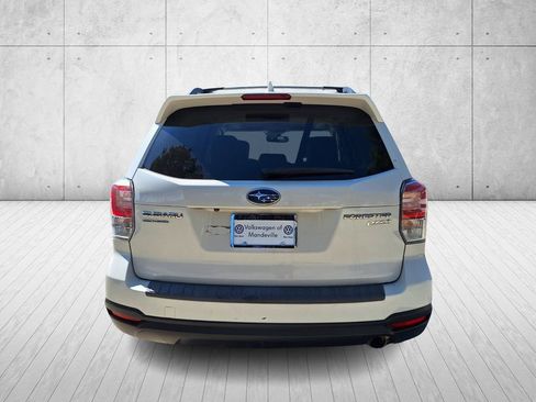 Used 2017 Subaru Forester 2.5i Limited image 6