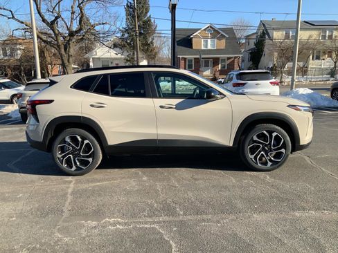 New 2026 Chevrolet Trax RS image 8