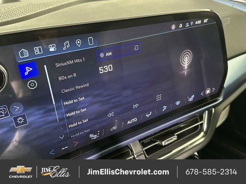 New 2026 Chevrolet Equinox EV LT AWD/4WD image 13
