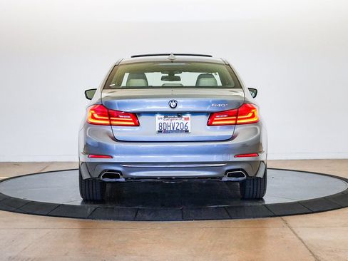 Used 2018 BMW 540i RWD image 3
