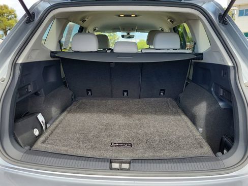 Used 2021 Volkswagen Tiguan SE AWD/4WD image 14