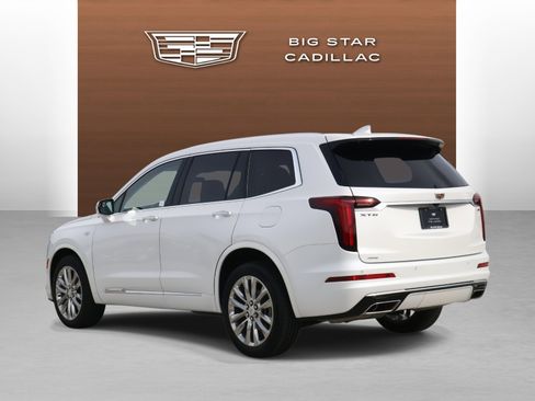 Certified 2023 Cadillac XT6 Premium Luxury image 3