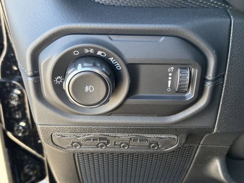 New 2026 Jeep Wrangler Unlimited Rubicon image 43