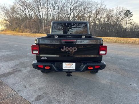 Used 2023 Jeep Gladiator Mojave image 6
