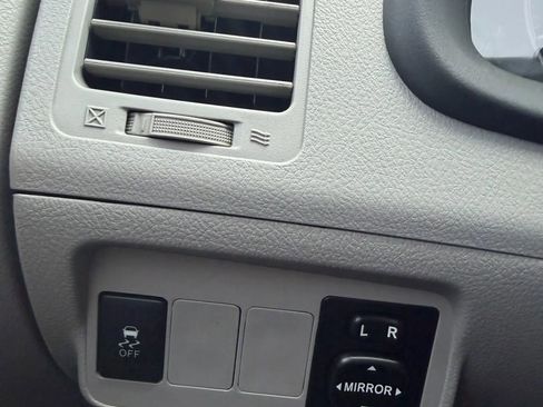 Used 2013 Toyota Corolla LE Special Edition image 22