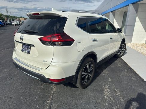 Used 2020 Nissan Rogue SV w/ Premium Package FWD image 5