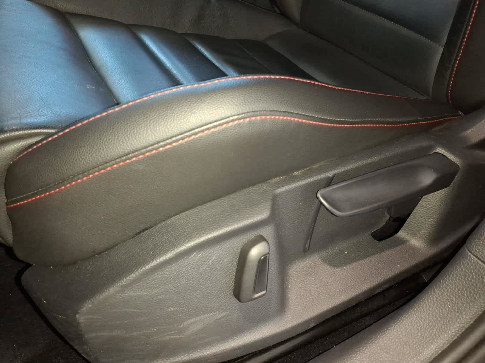 Used 2018 Volkswagen GTI SE w/ SE Leather Package FWD image 16
