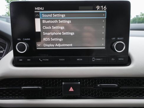 Used 2023 Honda HR-V LX image 27