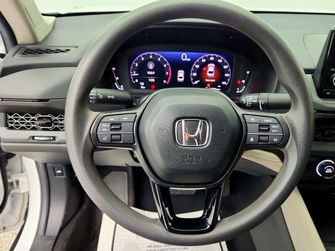 Used 2025 Honda Accord LX image 13