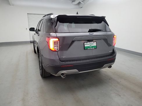 Used 2021 Ford Explorer XLT w/ Equipment Group 202A AWD/4WD image 6