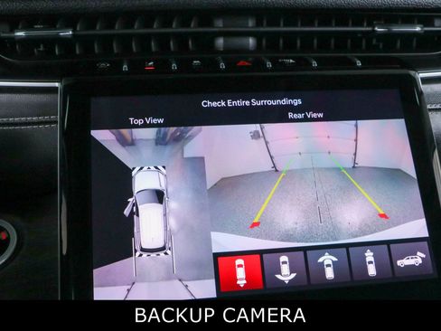 Used 2023 Jeep Grand Cherokee Limited w/ Luxury Tech Group II AWD/4WD image 19