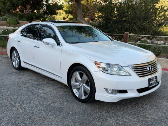 Used 2010 Lexus LS 460 w/ Comfort Pkg RWD image 1