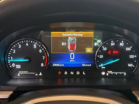 Used 2023 Ford Explorer XLT AWD/4WD image 35