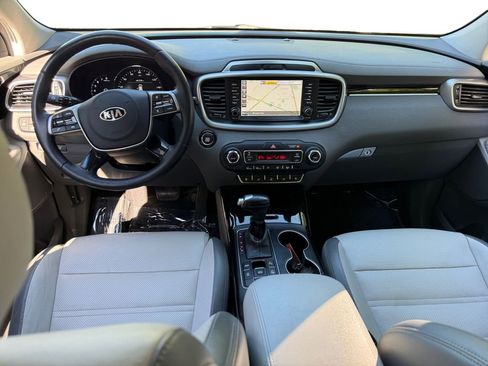 Used 2019 Kia Sorento SX w/ SX Touring Package AWD/4WD image 10