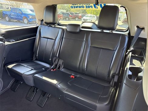Used 2024 Ford Expedition XLT image 12