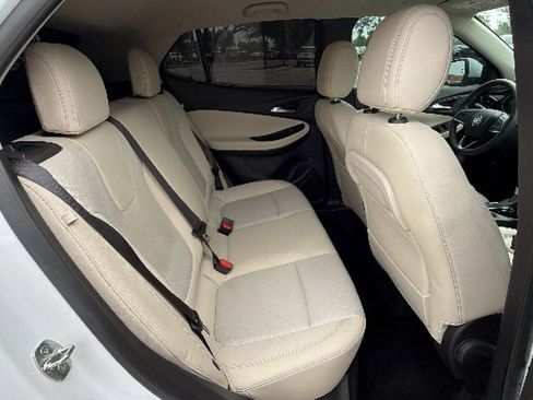 Used 2023 Buick Encore GX Preferred w/ Cold Weather Comfort Package FWD image 38