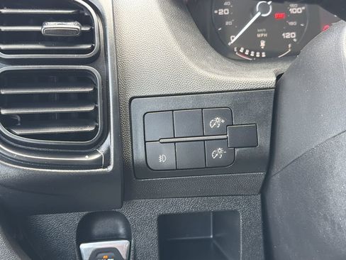 Used 2024 RAM ProMaster 2500 w/ Convenience Group FWD image 22