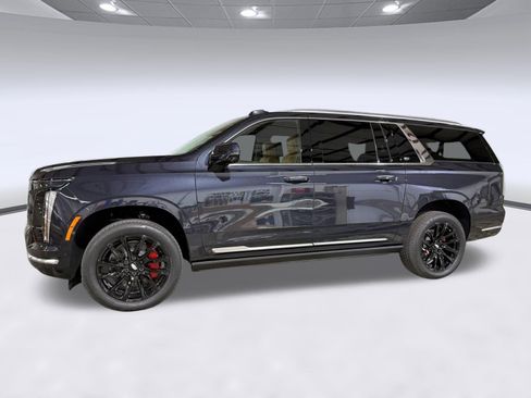 New 2026 Cadillac Escalade ESV Luxury AWD/4WD image 2