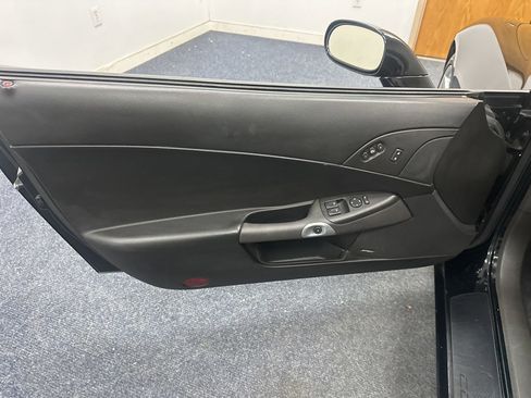 Used 2005 Chevrolet Corvette 2dr Cpe w/ Preferred Equipment Group image 10