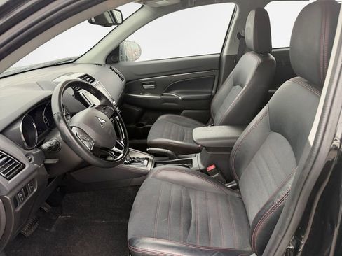 Used 2024 Mitsubishi Outlander Sport SE AWD/4WD image 12