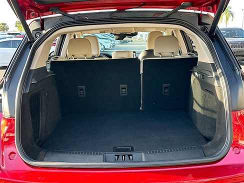 Used 2025 Lincoln Corsair AWD w/ Equipment Group 101A image 25