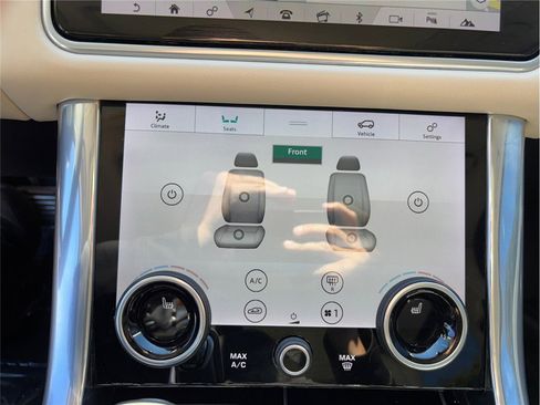 Used 2019 Land Rover Range Rover Sport HST image 36