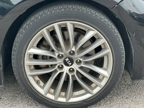 Used 2018 Kia Stinger RWD image 23