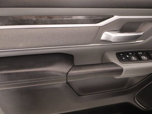 Used 2019 RAM 1500 Big Horn AWD/4WD image 15