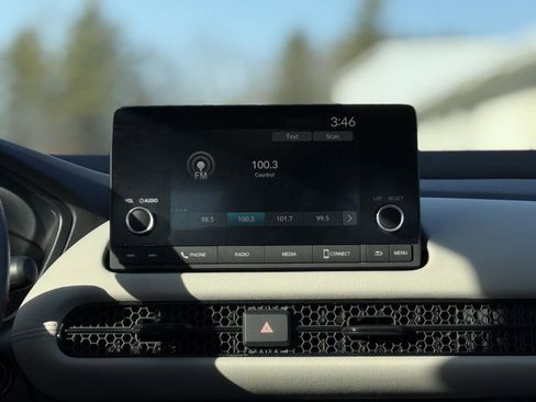 Certified 2023 Honda HR-V LX image 19