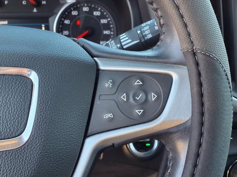 Used 2020 GMC Terrain SLE w/ Driver Convenience Package image 32