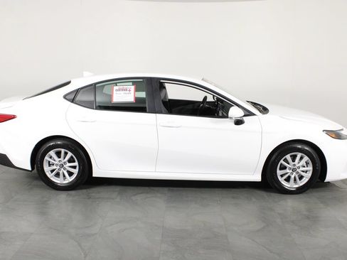 Used 2026 Toyota Camry LE FWD image 14