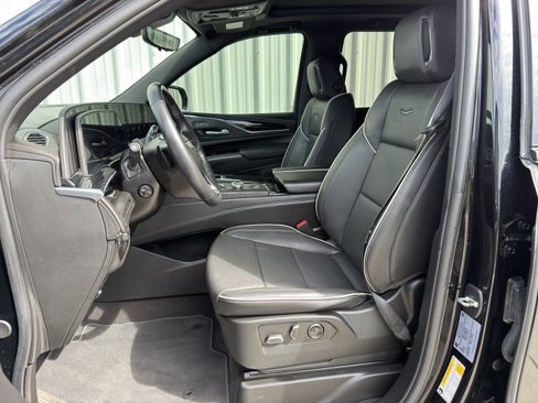 Certified 2024 Cadillac Escalade ESV Sport w/ Touring Package AWD/4WD image 20
