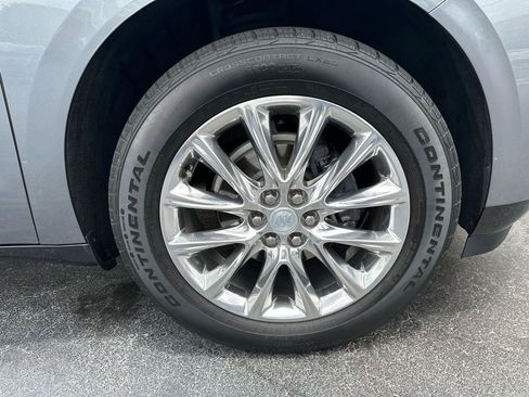 Used 2019 Buick Enclave Premium w/ Experience Buick Package FWD image 34