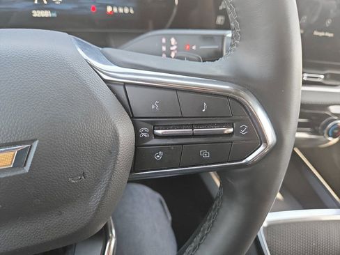 Used 2025 Chevrolet Equinox LT image 16